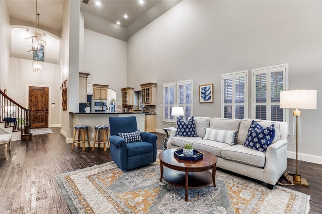 2242 Forest Hollow Park, Dallas, TX 75228