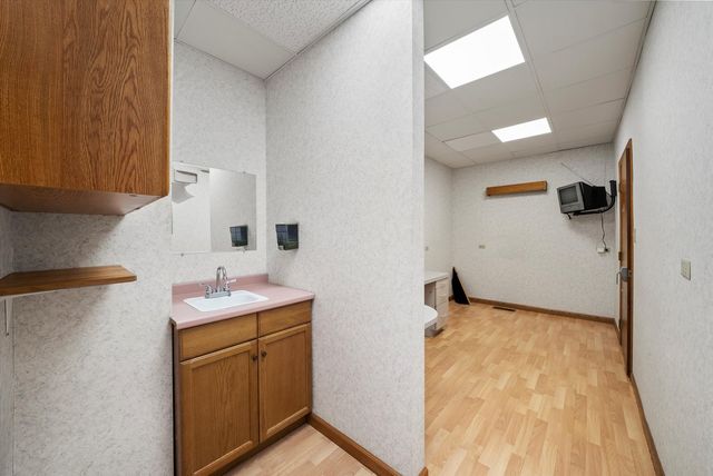 5346 W 95th Street, Oak Lawn, IL 60453