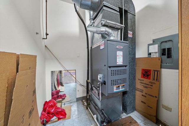 5346 W 95th Street, Oak Lawn, IL 60453