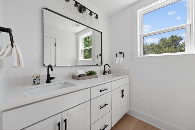 1057 Glenshaw Street, North Charleston, SC 29405