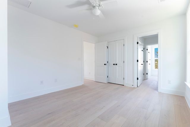 1057 Glenshaw Street, North Charleston, SC 29405