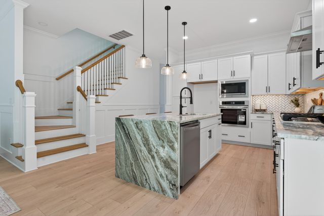 1057 Glenshaw Street, North Charleston, SC 29405