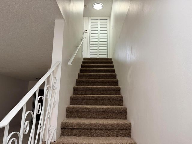 2552 NW 52nd Avenue B19, Lauderhill, FL 33313