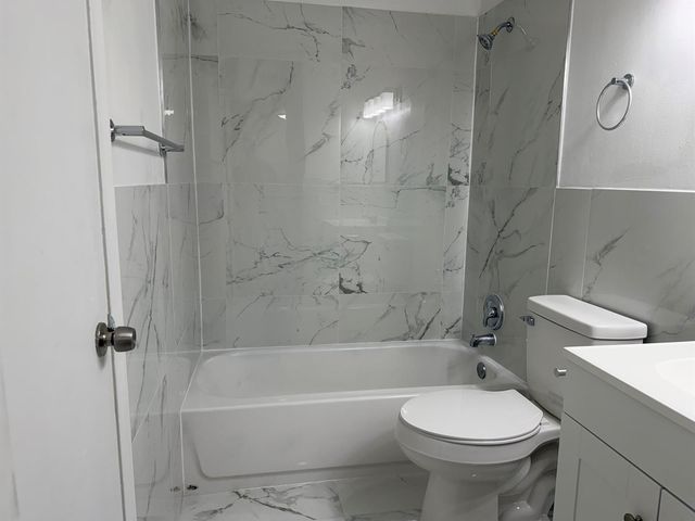 2552 NW 52nd Avenue B19, Lauderhill, FL 33313