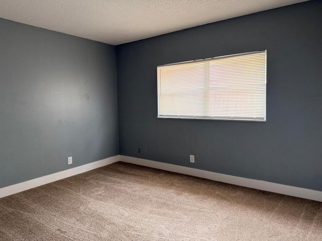 2552 NW 52nd Avenue B19, Lauderhill, FL 33313