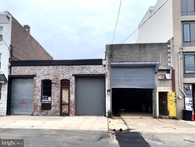 2617 EMERALD ST, Philadelphia, PA 19125