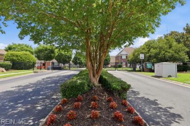 164 Nautico WAY, Portsmouth, VA 23703