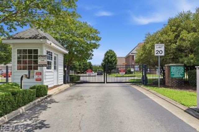 164 Nautico WAY, Portsmouth, VA 23703