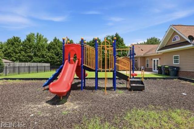 164 Nautico WAY, Portsmouth, VA 23703