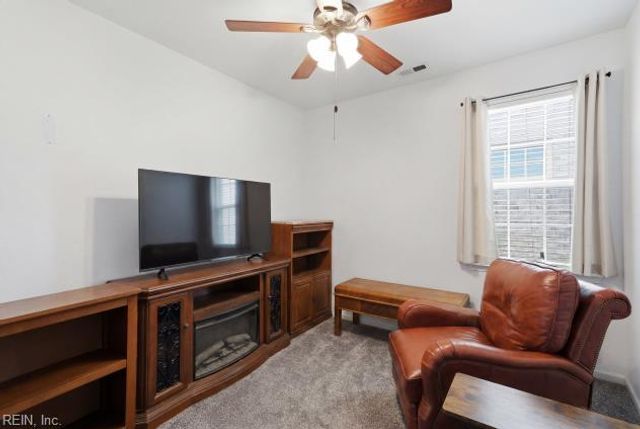 164 Nautico WAY, Portsmouth, VA 23703