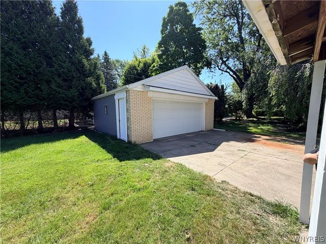 3547 Salisbury Avenue, Hamburg, NY 14219