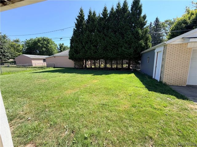 3547 Salisbury Avenue, Hamburg, NY 14219