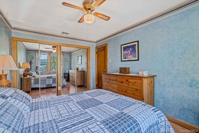 65-41 77th Place, Middle Village, NY 11379