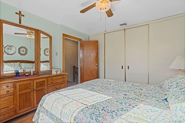 65-41 77th Place, Middle Village, NY 11379