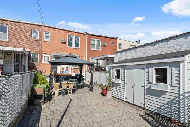 65-41 77th Place, Middle Village, NY 11379