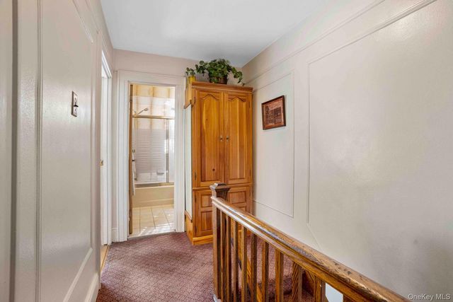 65-41 77th Place, Middle Village, NY 11379