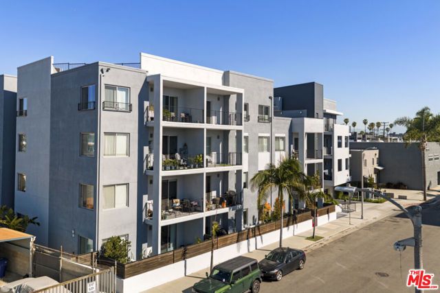 13337 Beach Avenue 106, Marina Del Rey, CA 90292