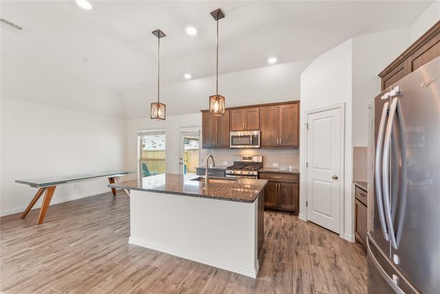 682 Coyote Creek WAY, Kyle, TX 78640