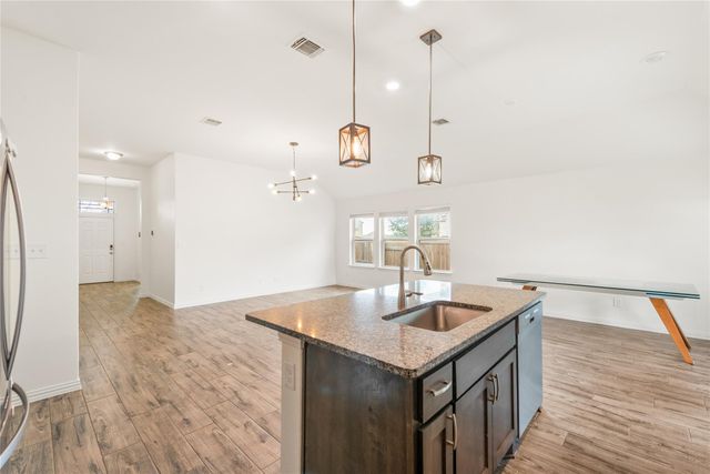 682 Coyote Creek WAY, Kyle, TX 78640