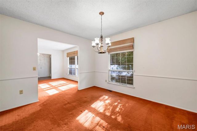 1115 Dutch Mill Drive, Ballwin, MO 63011