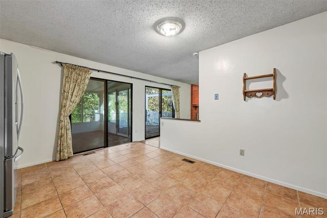 1115 Dutch Mill Drive, Ballwin, MO 63011