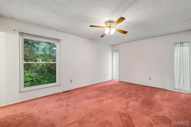 1115 Dutch Mill Drive, Ballwin, MO 63011