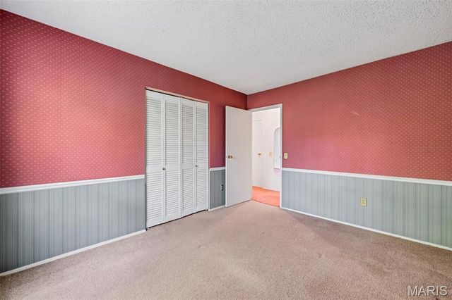 1115 Dutch Mill Drive, Ballwin, MO 63011