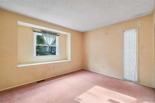 1115 Dutch Mill Drive, Ballwin, MO 63011