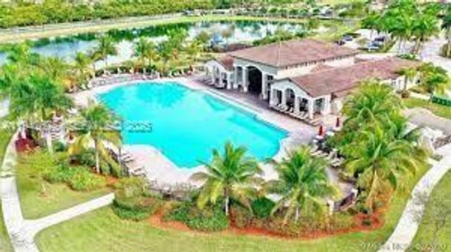 22911 SW 88th Pl 7-21, Cutler Bay, FL 33190