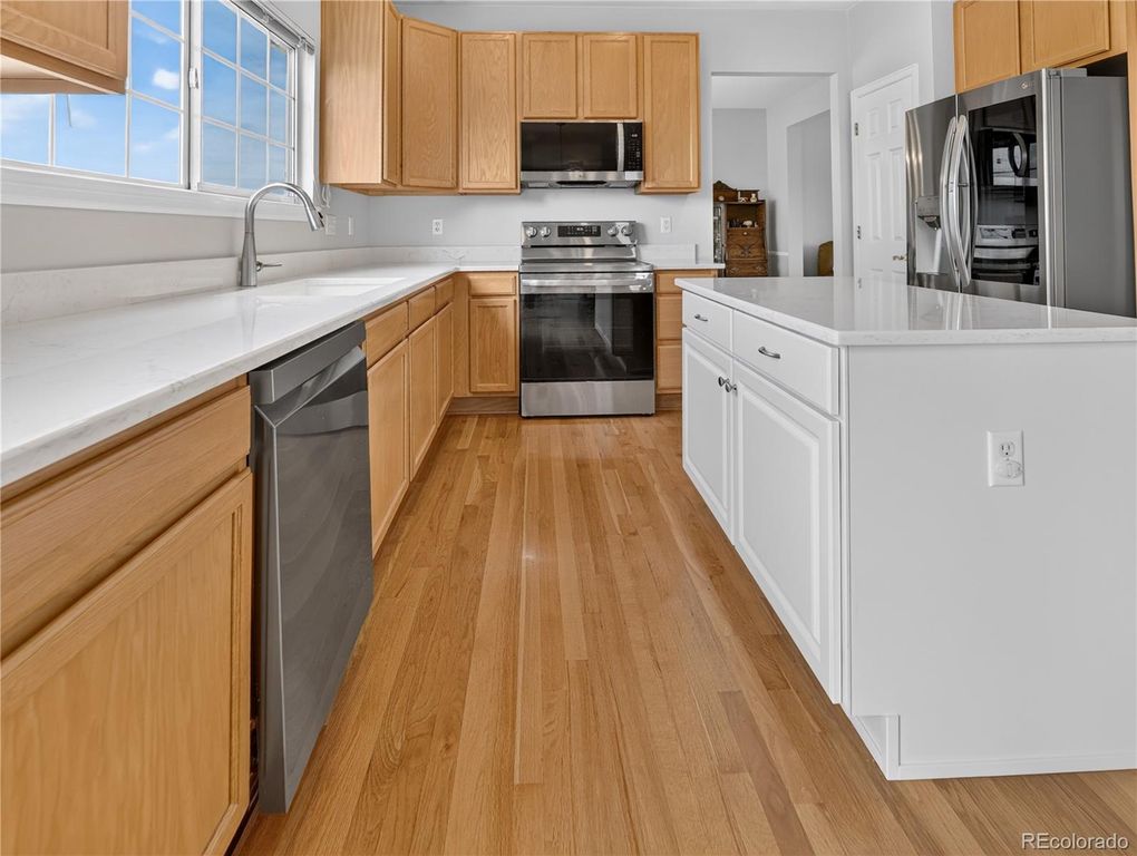 Image 15 of property listing at 9751 Golden Eagle Avenue, Highlands Ranch, CO 80129