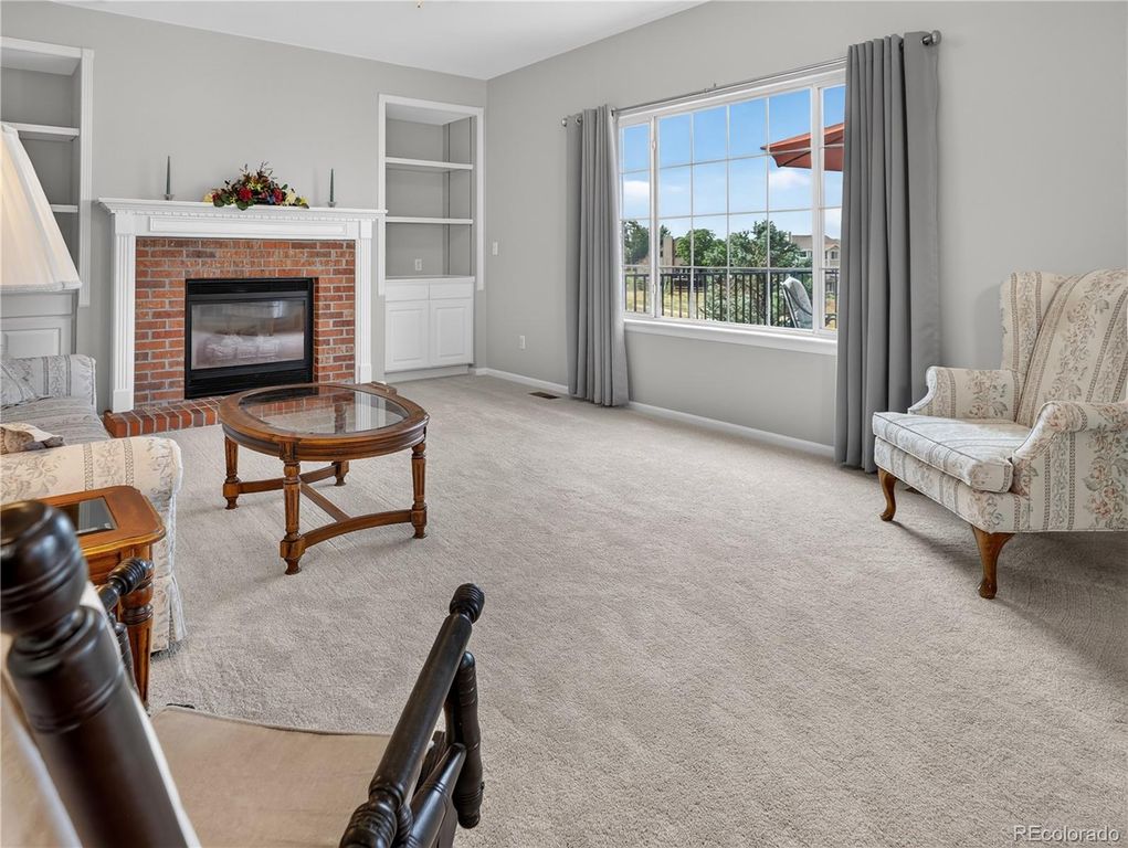 Image 18 of property listing at 9751 Golden Eagle Avenue, Highlands Ranch, CO 80129