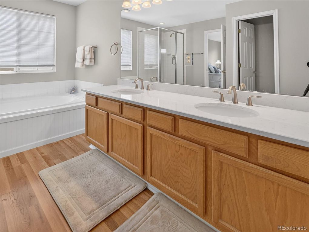 Image 27 of property listing at 9751 Golden Eagle Avenue, Highlands Ranch, CO 80129