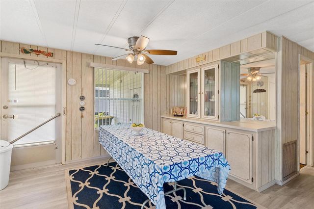 717 W COACH N FOUR DRIVE, Leesburg, FL 34748