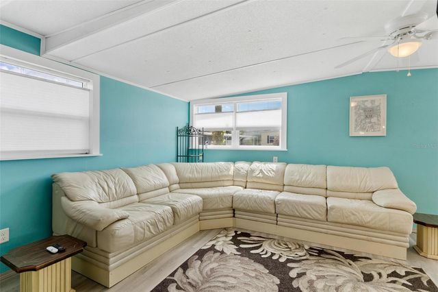 717 W COACH N FOUR DRIVE, Leesburg, FL 34748