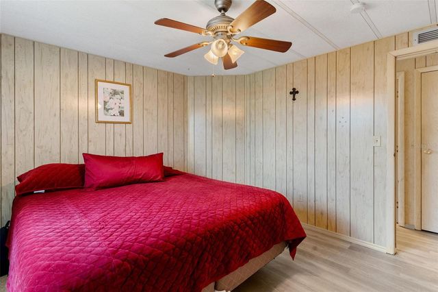 717 W COACH N FOUR DRIVE, Leesburg, FL 34748