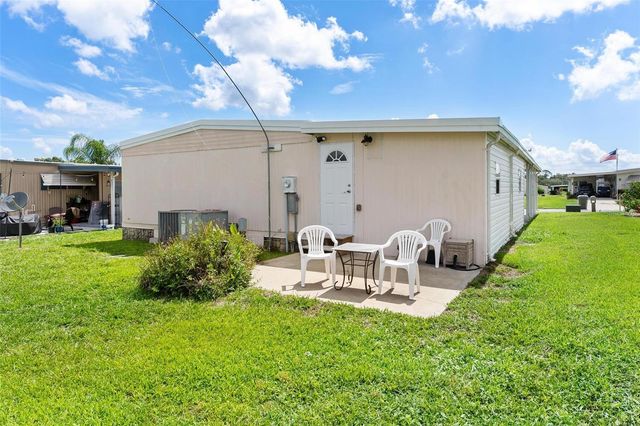 717 W COACH N FOUR DRIVE, Leesburg, FL 34748