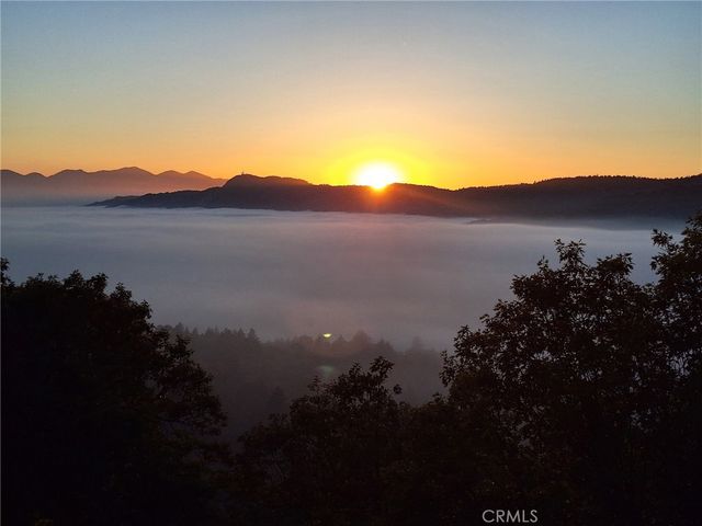 30396 Live Oak Drive, Running Springs, CA 92382