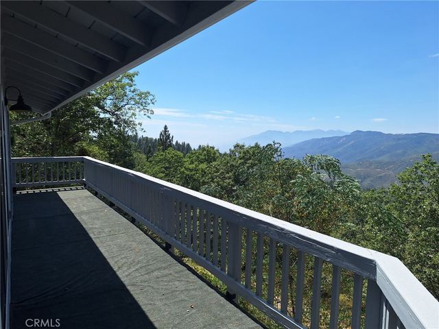 30396 Live Oak Drive, Running Springs, CA 92382