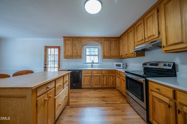 5900 Swales Way, Raleigh, NC 27603