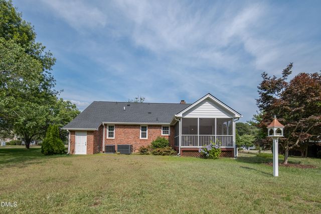 5900 Swales Way, Raleigh, NC 27603