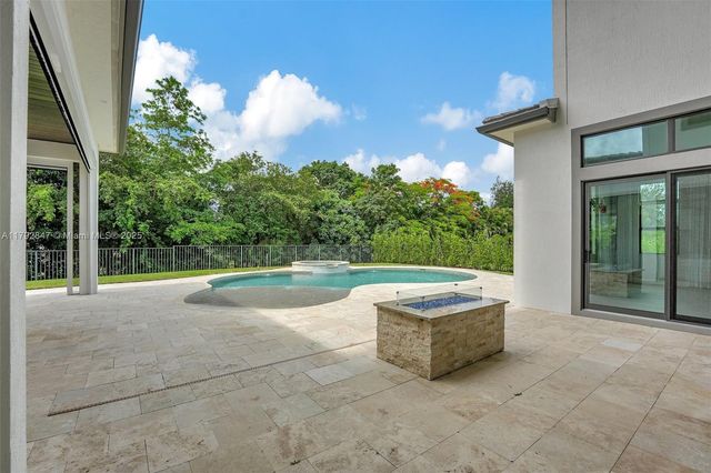 17130 Magnolia Estates Dr, Southwest Ranches, FL 33331
