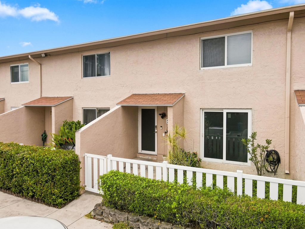 1739 NW 80TH Avenue E, Margate, FL 33063