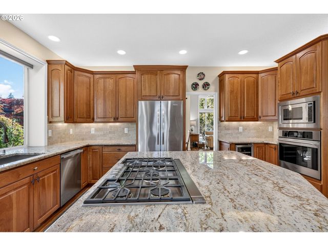 13709 Ne 45TH Pl, Vancouver, WA 98686