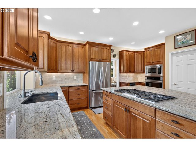 13709 Ne 45TH Pl, Vancouver, WA 98686