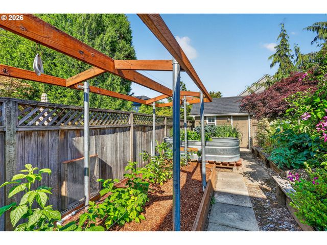 13709 Ne 45TH Pl, Vancouver, WA 98686