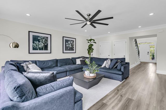 1711 Indigo Island Drive, Hanahan, SC 29410