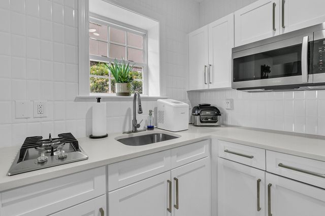 1711 Indigo Island Drive, Hanahan, SC 29410