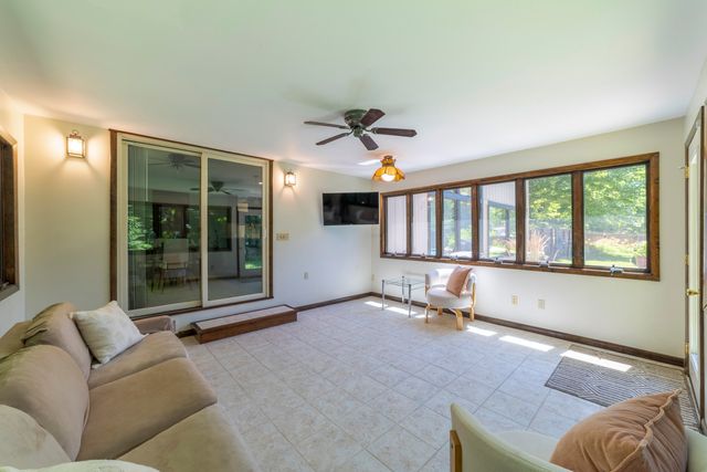 1552 W Horseshoe Bend, La Porte, IN 46350