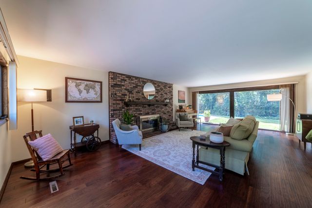 1552 W Horseshoe Bend, La Porte, IN 46350