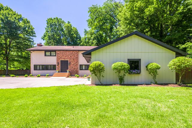 1552 W Horseshoe Bend, La Porte, IN 46350